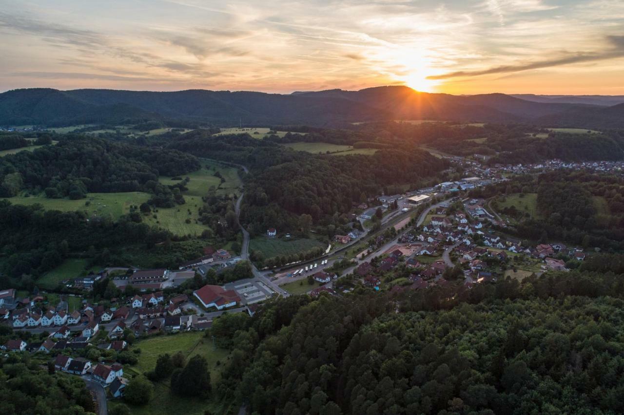 Landgasthaus & Hotel Zur Krone Dahn Kültér fotó